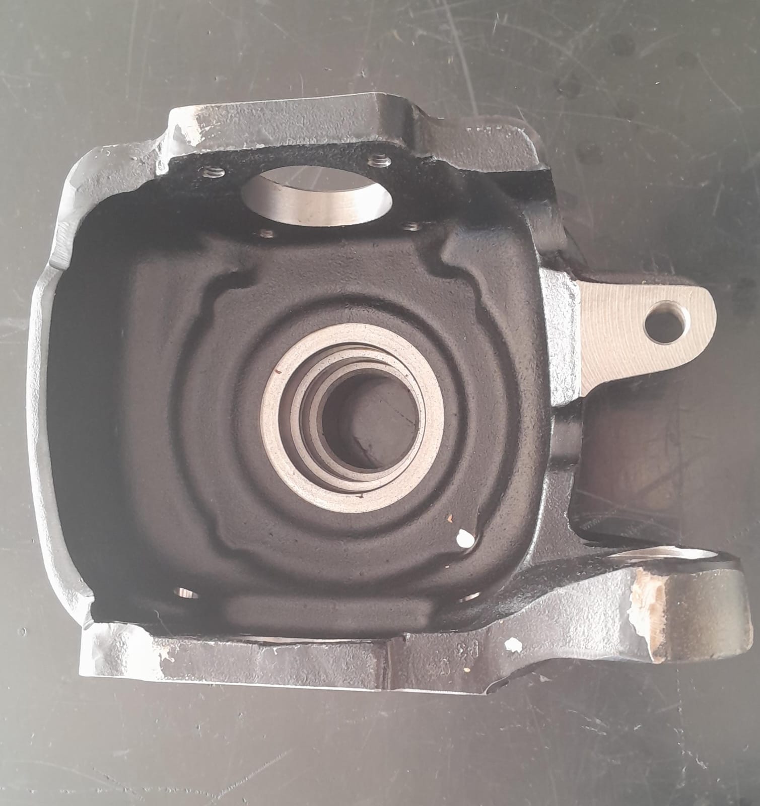 CARCACA DE ARTICULACAO L. ESQUERDA TSA/09 A750/A850/A950/4275/4265 - 4475315026 = 8016103145007 = 42800718 = 87534500 ZF JOHN DEERE 5090E VALTRA A550/A650/A750/A850/A950 MASSEY FERGUSON 4265/4275/4283 LS TRACTOR P80/P90/P100 AGRALE 5075/575.4 LANDINI RT65