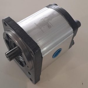 BOMBA HIDRAULICA SIMPLES MF650/660/680 - 9022111817 = 067001 IND = R979014817